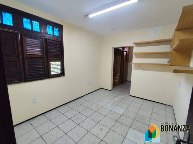 #1082 - Casa para Locação em Fortaleza - CE