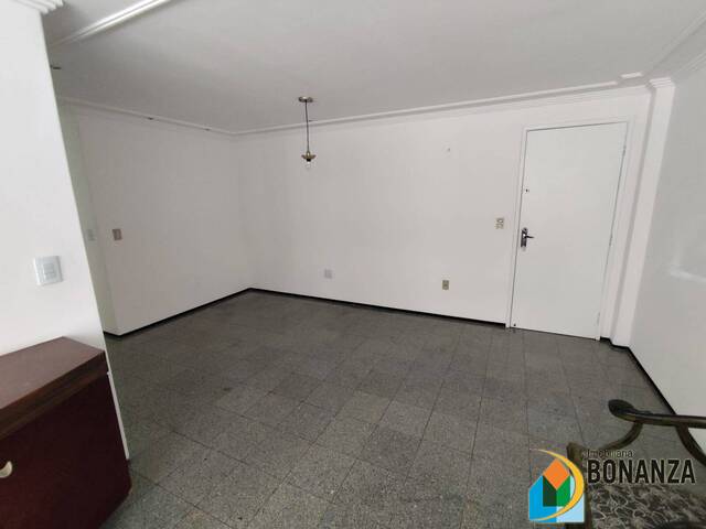 #1051 - Apartamento para Venda em Fortaleza - CE