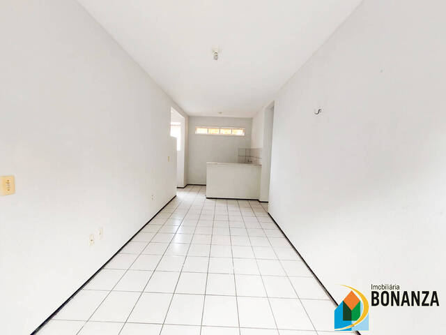 #1090 - Apartamento para Locação em Fortaleza - CE - 2