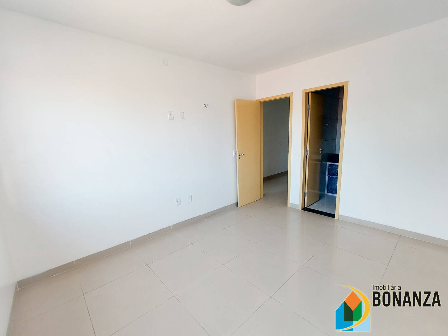 Casa para alugar com 3 quartos, 110m² - Foto 9