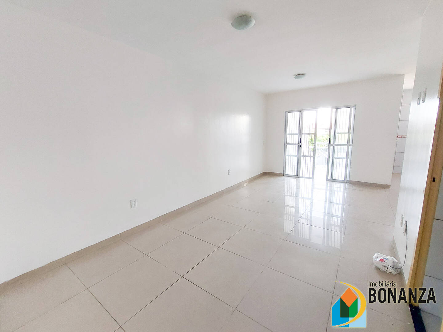 Casa para alugar com 3 quartos, 110m² - Foto 12