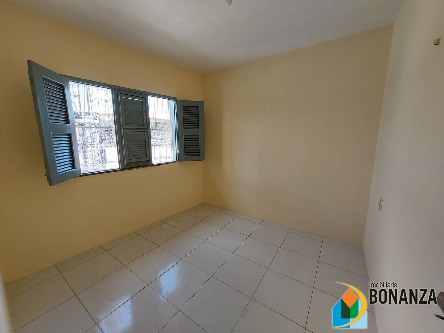 Casa para alugar com 2 quartos, 40m² - Foto 10